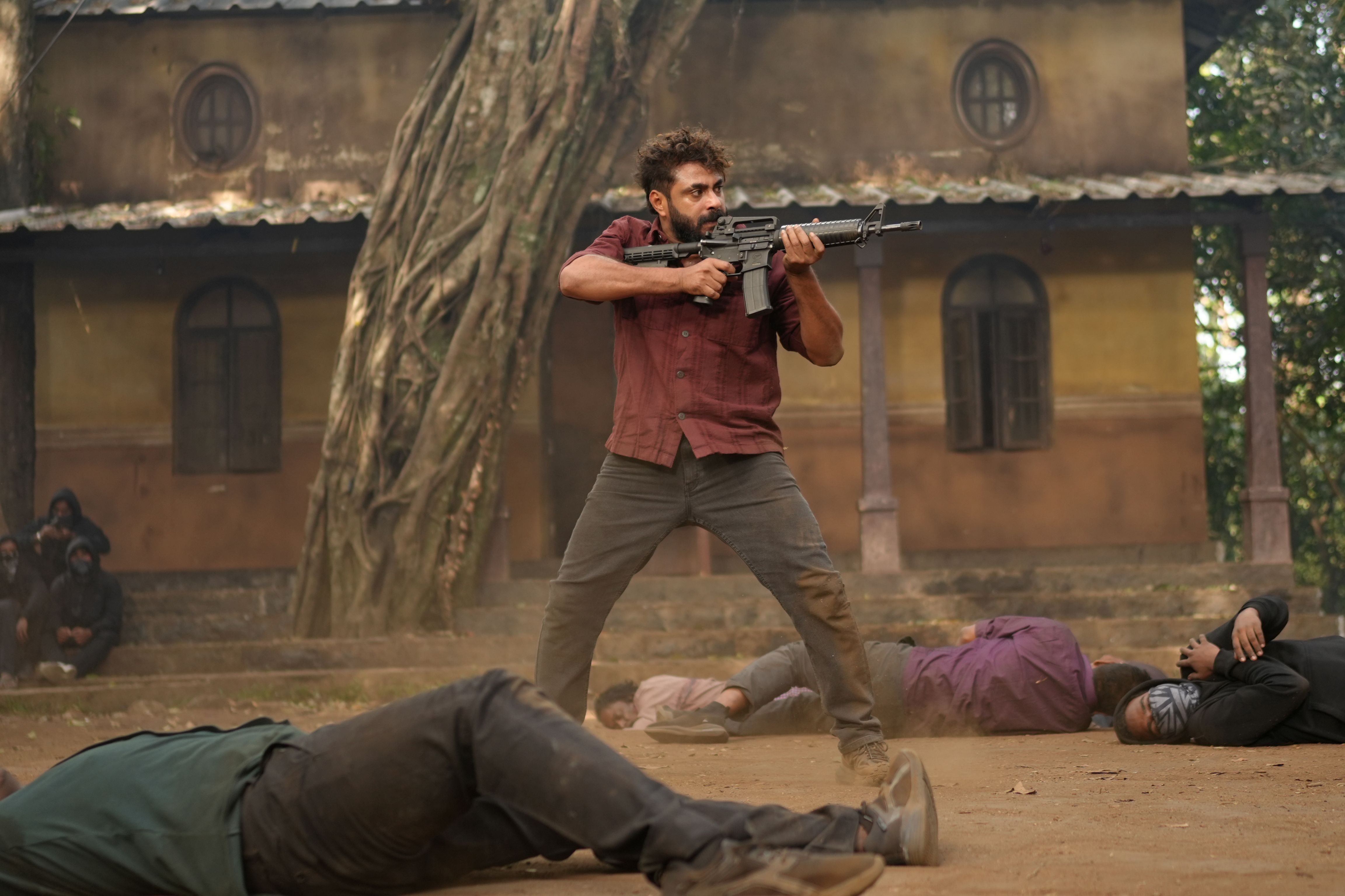 கியூப்ஸ் என்டர்டெயின்மெண்ட்ஸ் தயாரிப்பில் ஷெரீப் முகம்மது வழங்கும் ‘காட்டாளன்’ திரைப்படத்தை ஜி எஸ் சினிமா இன்டர்நேஷனல் லெனின் மே 28ம் தேதி தமிழகமெங்கும் வெளியிடுகிறார்!